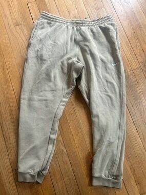 Nike Men's Tan Joggers